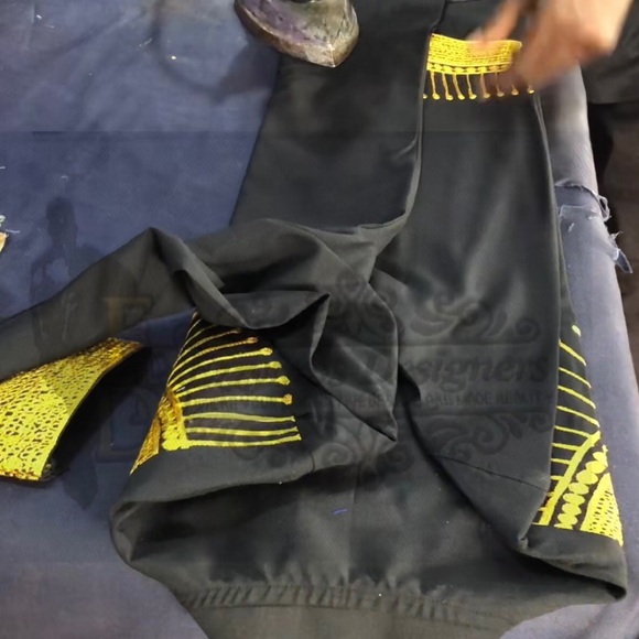 This is African handmade outfits direct from Ezzybros Designers. - Picture 4 of 13